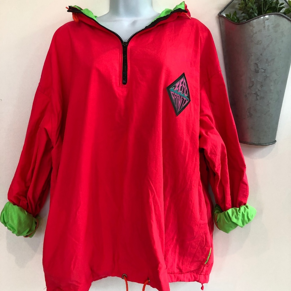 Retro Zero Gravity Women's Windbreaker Pullover